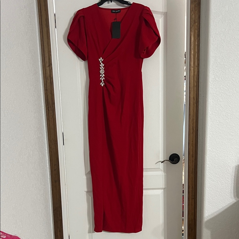 Elegant Red Evening Dress